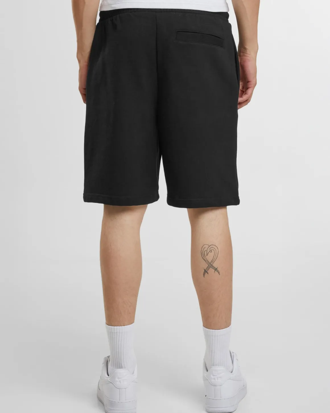 Kobard collegeshortsit - Musta